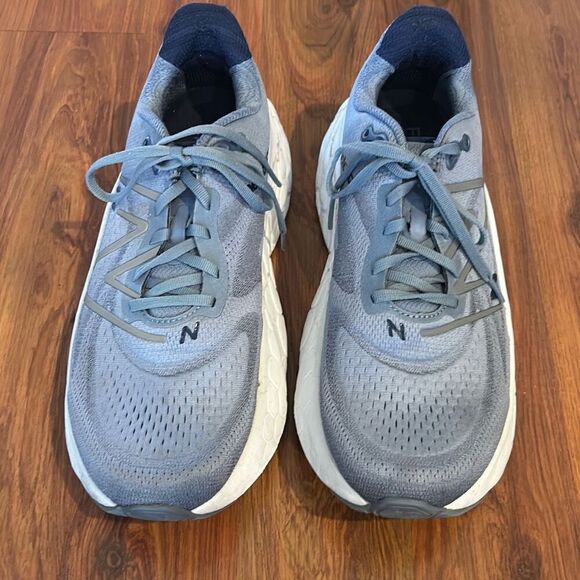 New Balance Men\'s more V4 blue gray 12